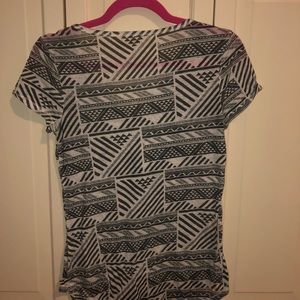 Black and white patterned t-shirt